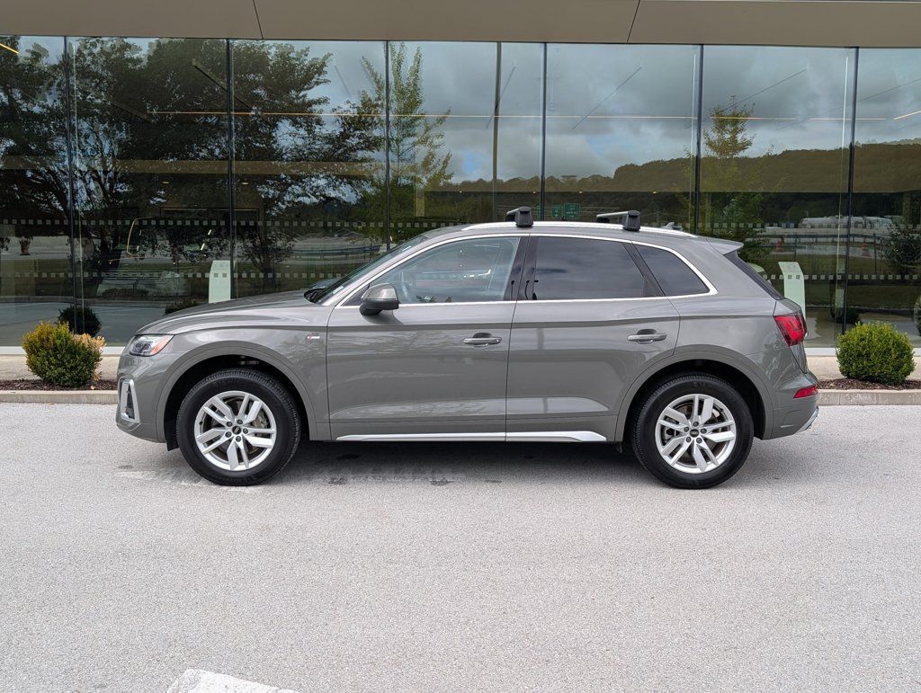 Used 2023 Audi Q5 2.0T Premium AWD/4WD image 2