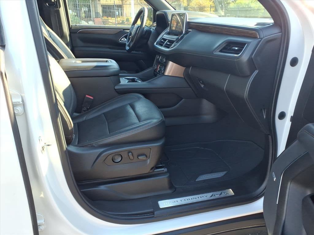 Used 2021 Chevrolet Tahoe High Country RWD image 23