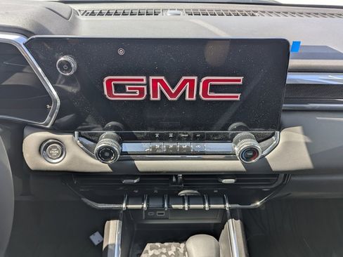 New 2025 GMC Canyon Elevation image 22