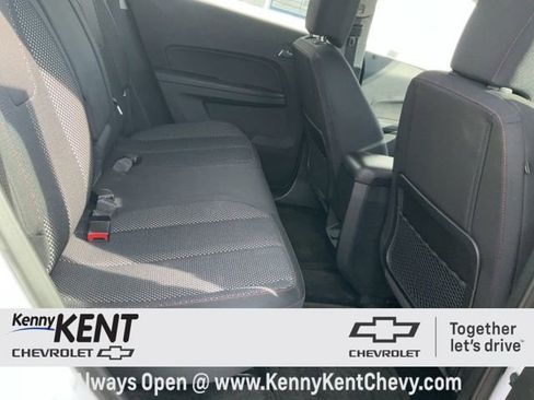 Used 2017 Chevrolet Equinox LS image 9