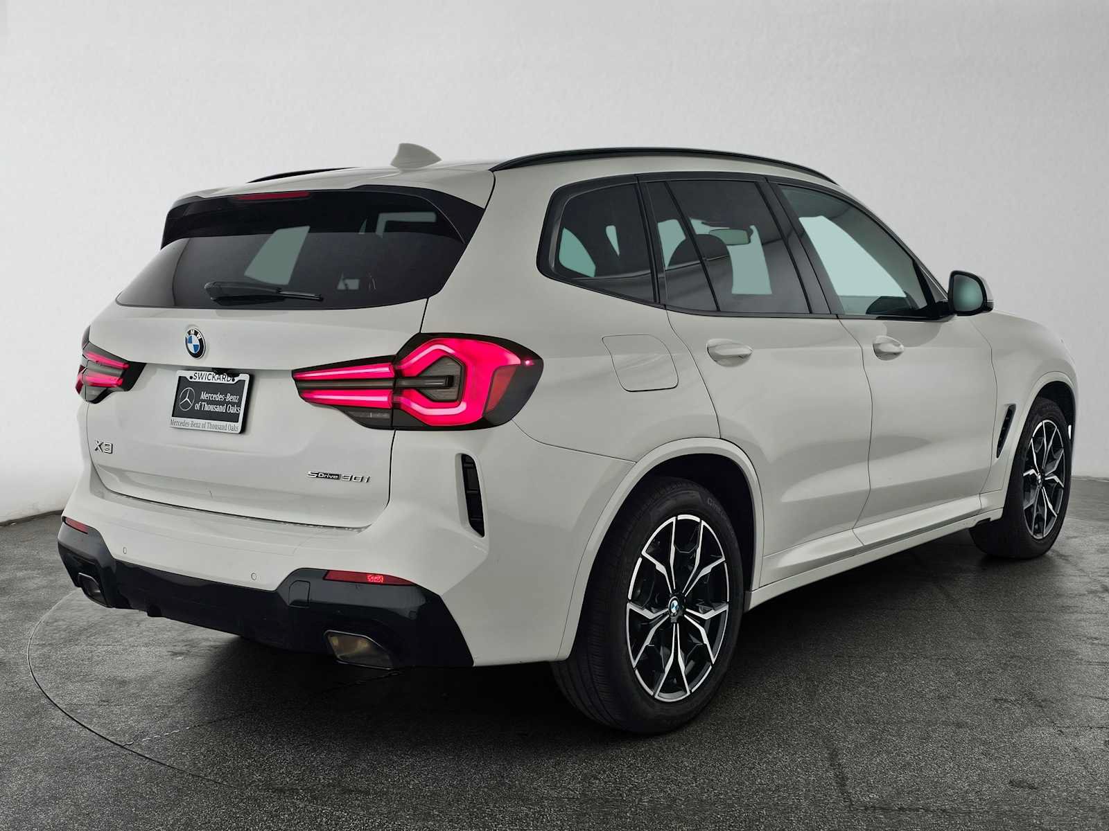 Used 2024 BMW X3 sDrive30i w/ M Sport Package RWD image 3