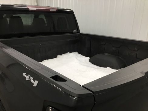 Used 2022 GMC Sierra 1500 Elevation image 37