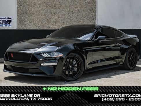 Used 2018 Ford Mustang GT RWD image 1
