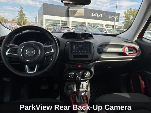 Used 2017 Jeep Renegade Trailhawk AWD/4WD image 14