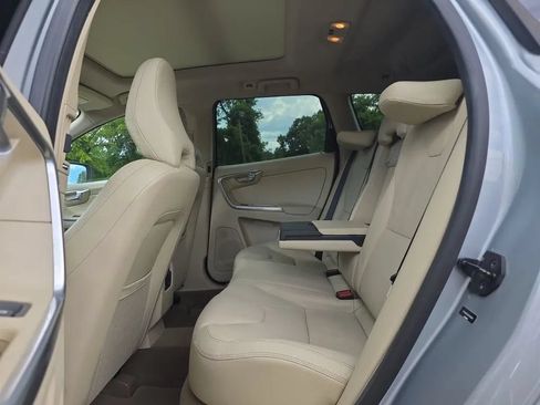 Used 2013 Volvo XC60 T6 AWD/4WD image 36