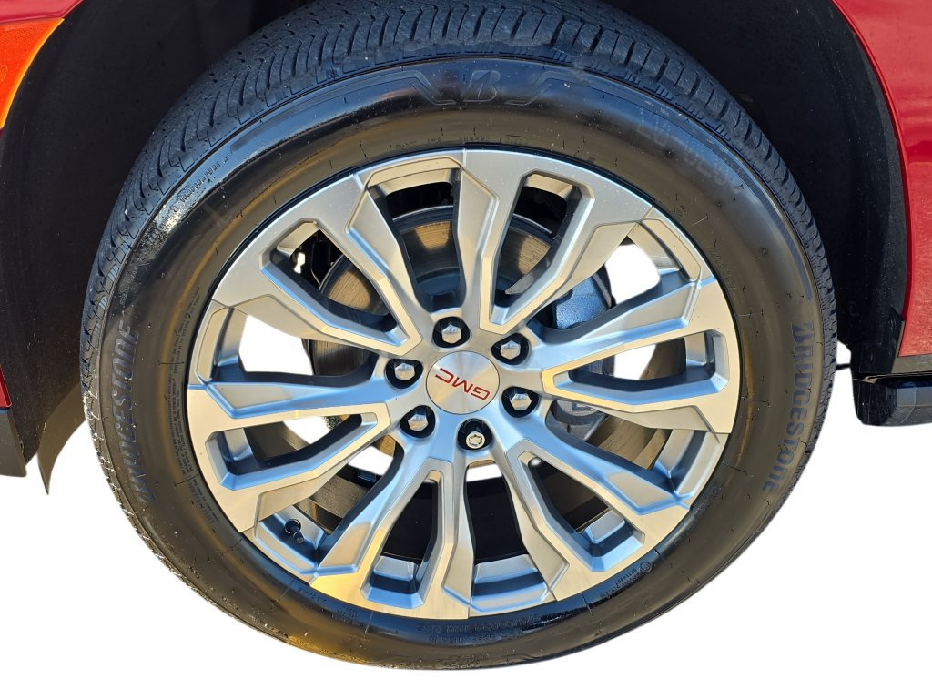 Used 2023 GMC Yukon Denali RWD image 31