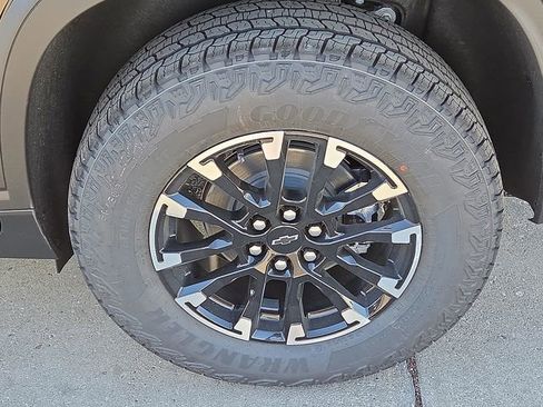 New 2026 Chevrolet Traverse Z71 image 7