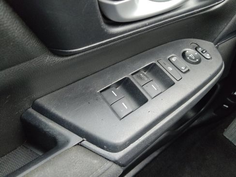 Used 2021 Honda CR-V LX image 27