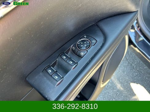 Certified 2023 Lincoln Nautilus AWD w/ Premium Package image 12