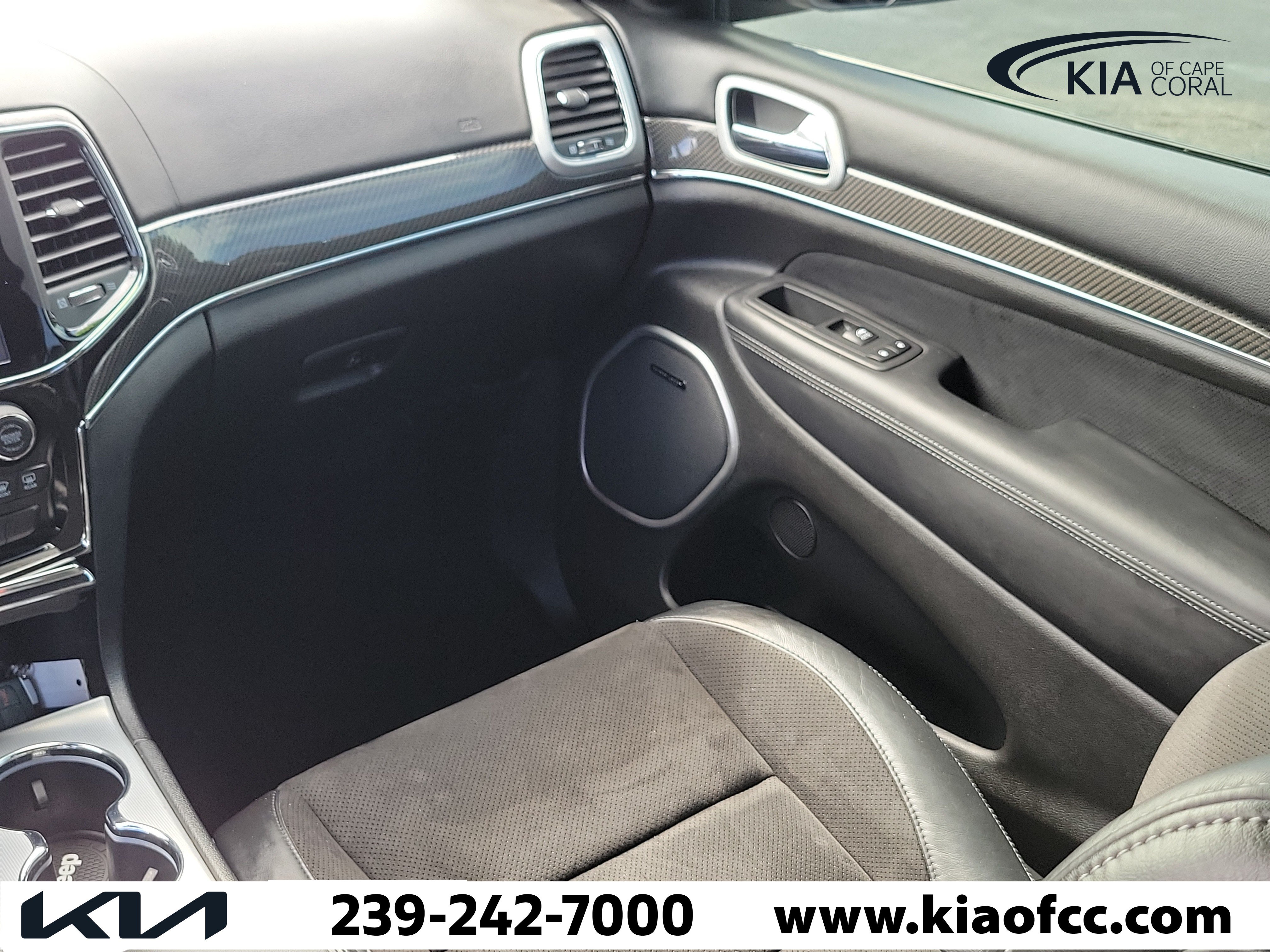 Used 2019 Jeep Grand Cherokee SRT AWD/4WD image 18