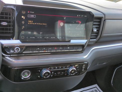 Used 2024 GMC Sierra 1500 SLT image 16