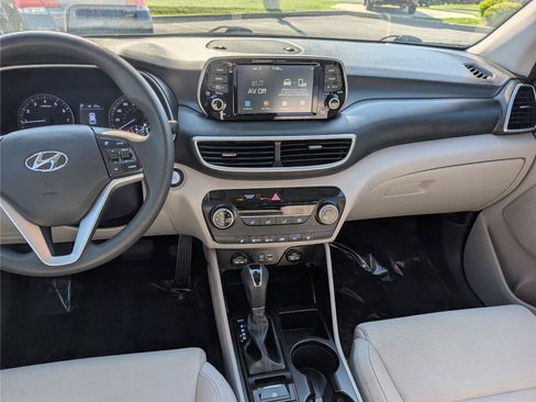 Used 2020 Hyundai Tucson Value AWD/4WD image 17