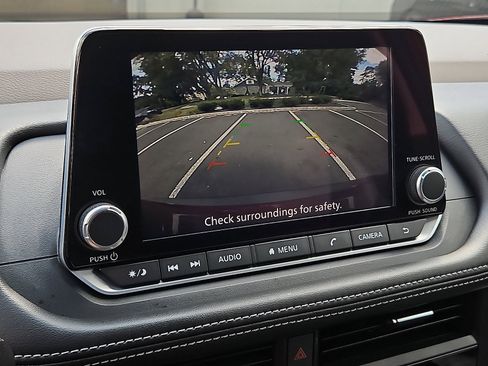 Certified 2023 Nissan Rogue SV image 17