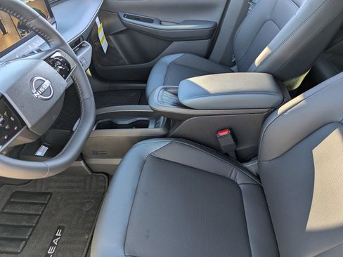 New 2026 Nissan Leaf SV+ w/ Floor Mat Package (SV+) FWD image 10