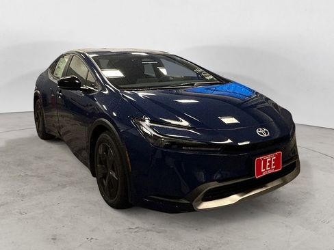 New 2026 Toyota Prius Plug-In Hybrid image 7