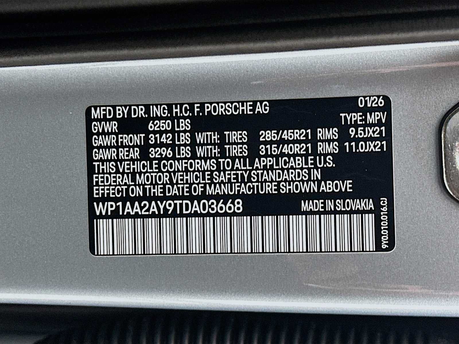 Used 2026 Porsche Cayenne AWD/4WD image 33