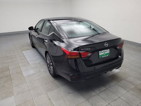 Used 2025 Nissan Altima 2.5 SV w/ SV Premium Package FWD image 5