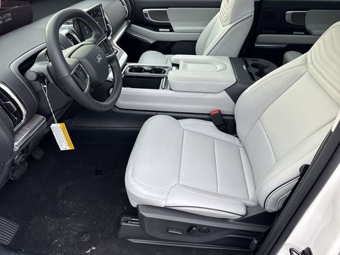 New 2026 Ford Expedition Platinum w/ Platinum Ultimate Package image 9