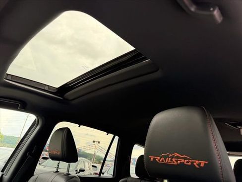 Used 2022 Honda Pilot TrailSport image 18