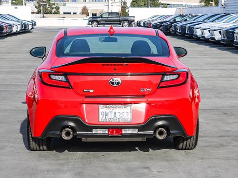 Used 2024 Toyota GR86 TRUENO Edition image 8