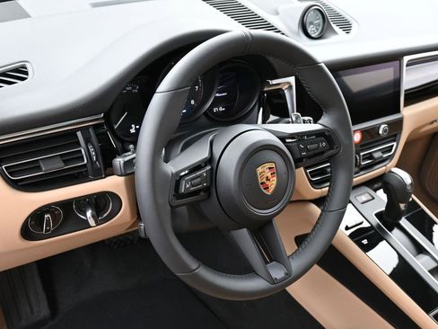 New 2026 Porsche Macan AWD/4WD image 16