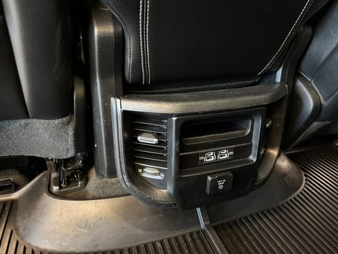 Used 2021 RAM 1500 Laramie AWD/4WD image 21