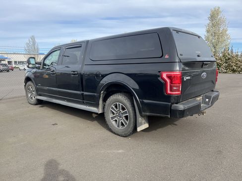 Used 2017 Ford F150 Lariat image 2
