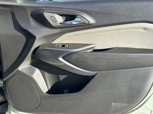 Used 2024 Chevrolet Trax ACTIV w/ Driver Confidence Package image 18