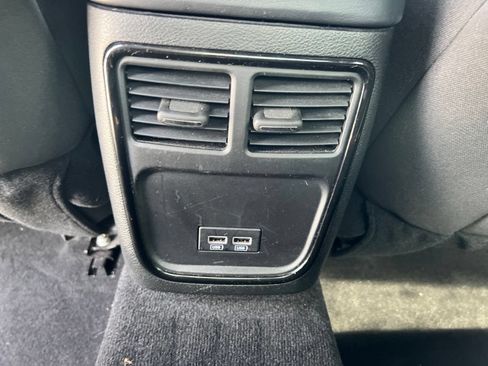 Used 2022 Dodge Charger SXT w/ Blacktop Package RWD image 21
