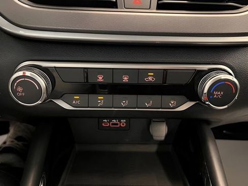 Used 2025 Nissan Altima 2.5 SR FWD image 20