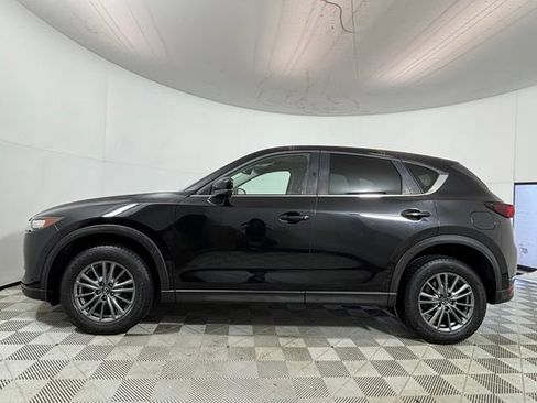 Used 2017 MAZDA CX-5 Touring w/ Preferred Equipment Package AWD/4WD image 4