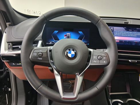 New 2026 BMW X1 xDrive28i w/ Technology Package image 15