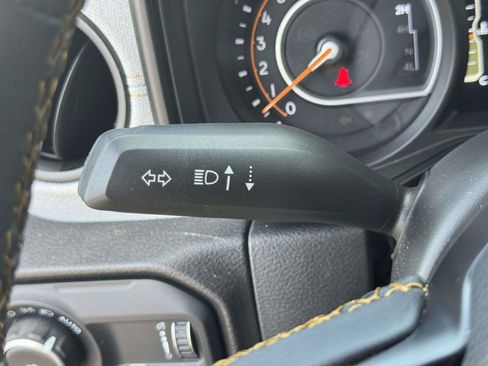 Used 2024 Jeep Wrangler Unlimited Sport AWD/4WD image 21
