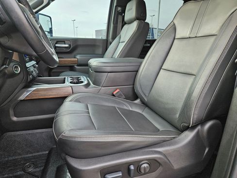 Used 2023 Chevrolet Silverado 3500 High Country image 15