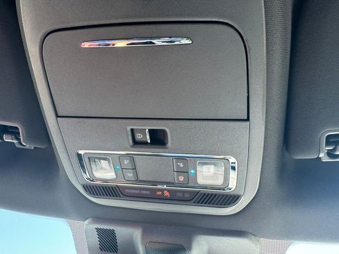 New 2023 Ford F150 Lightning Lariat image 16