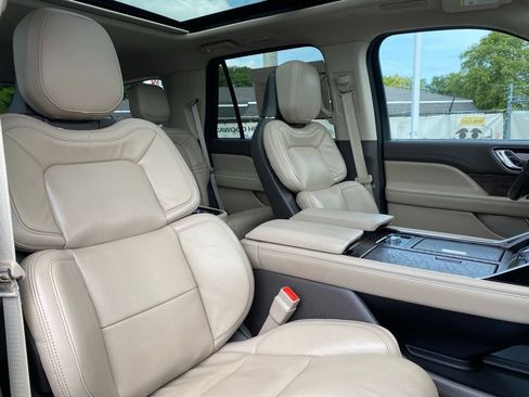 Used 2023 Lincoln Navigator Reserve w/ Equipment Group 201A AWD/4WD image 19