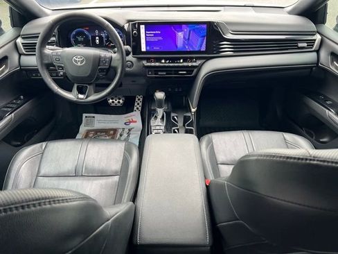 Used 2025 Toyota Camry XSE FWD image 12