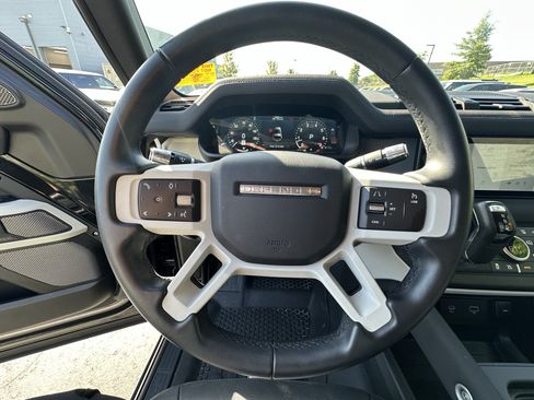 Used 2022 Land Rover Defender 90 S AWD/4WD image 14
