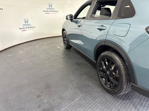 Used 2024 Honda HR-V Sport image 11