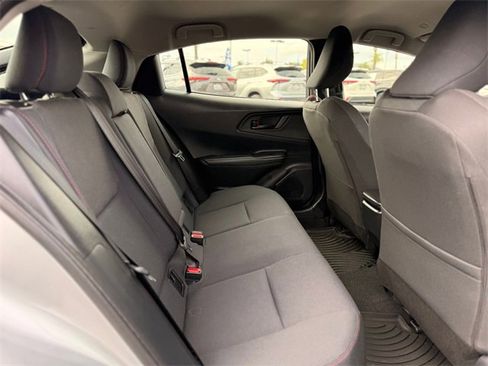 Used 2025 Toyota Prius Plug-In Hybrid image 19