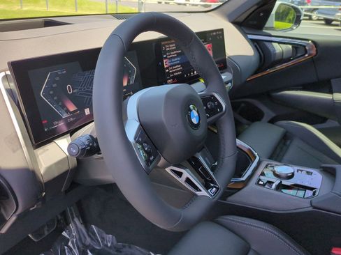 Certified 2025 BMW X3 xDrive30i w/ Premium Package image 17