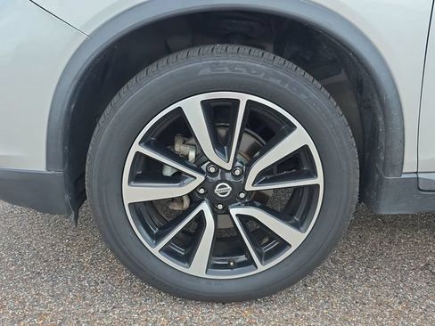 Used 2019 Nissan Rogue SL AWD/4WD image 9