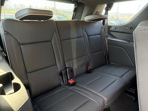 Used 2025 GMC Yukon Elevation image 22