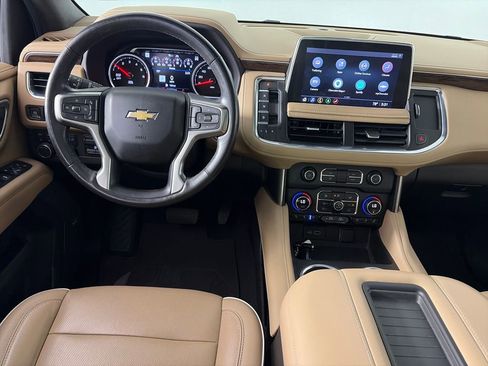Used 2021 Chevrolet Tahoe Premier w/ Premium Package AWD/4WD image 14