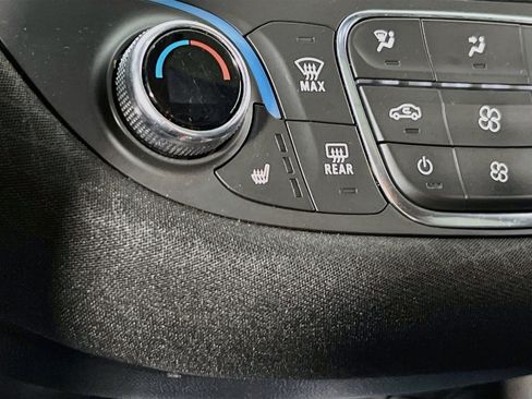 Used 2021 Chevrolet Malibu LT FWD image 19