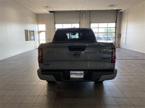 Used 2024 Nissan Frontier Pro-X w/ Technology Package image 4