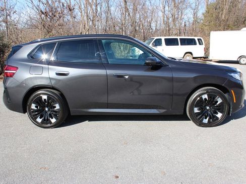 Used 2025 BMW X3 xDrive30i w/ Premium Package image 10