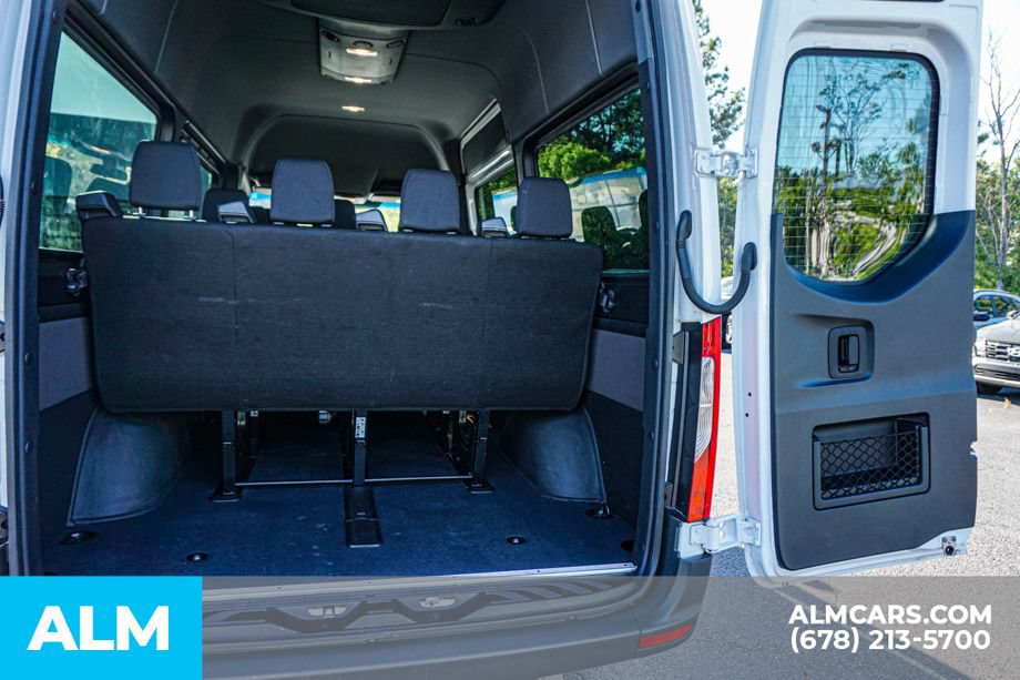Used 2024 Mercedes-Benz Sprinter 2500 image 38