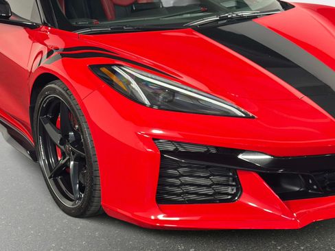 Used 2025 Chevrolet Corvette E-Ray AWD/4WD image 24
