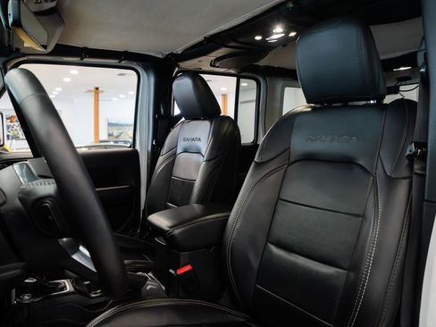 Used 2019 Jeep Wrangler Unlimited Sahara image 18